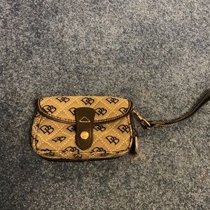Dooney & Bourke wristlet